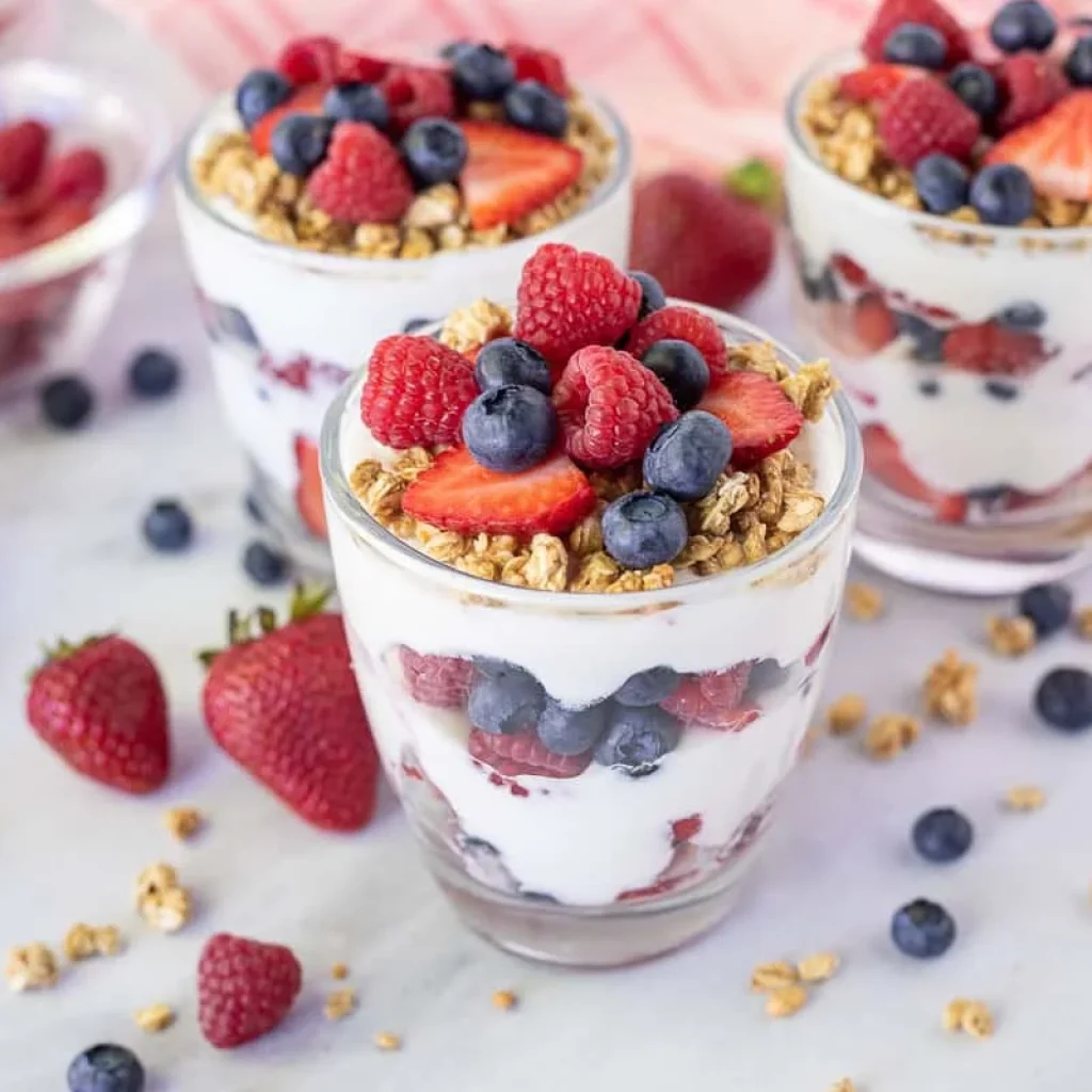 Three-cups-of-Breakfast-Parfaits